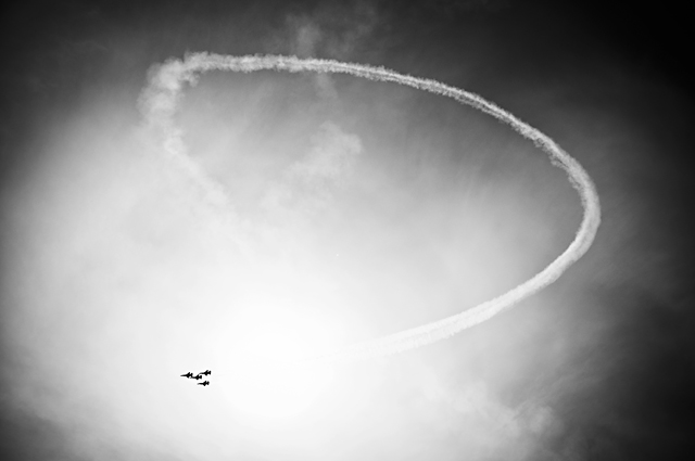 Loop, Thunderbirds, 2011 Boston-Portsmouth Air Show; Portsmouth, NH