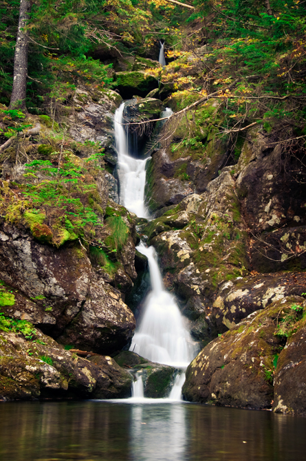 Ammonoosuc Ravine Trail Waterfall, NH