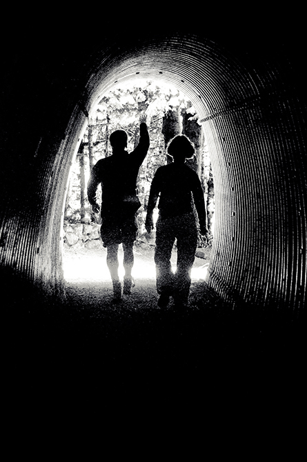 Ghosting; Tunnel, Washington