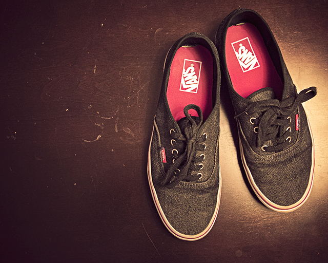 Waiting, Vans Sneakers