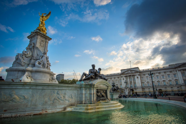 Victoria Memorial, Buckingham Palace; London, England