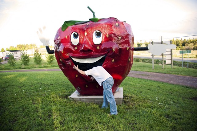 World's Largest Carnivorous Strawberry